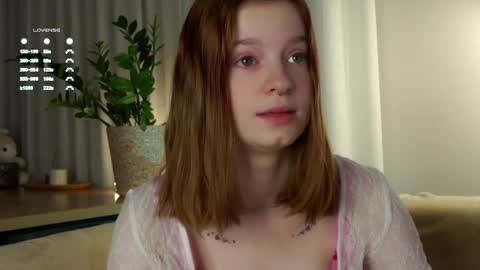 Snapshot of mineliaaa chatting on March 2025 01:35:02 AM Wanda online show from March 2025 01:35:02 AM