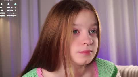 Snapshot of mineliaaa chatting on September 2025 01:05:02 AM Wanda online show from September 2025 01:05:02 AM