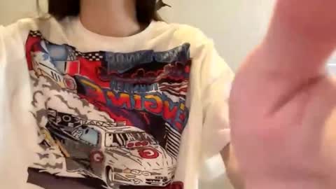 Emilia online show from September 2025 05:31:01 AM
