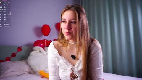 Snapshot of minhgrow chatting on February 2026 01:35:02 AM Mary online show from February 2026 01:35:02 AM