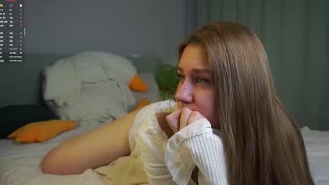 Snapshot of minhgrow chatting on March 2026 01:56:02 AM Mary online show from March 2026 01:56:02 AM