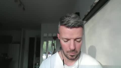 minka28 online show from April 2026 05:31:02 PM