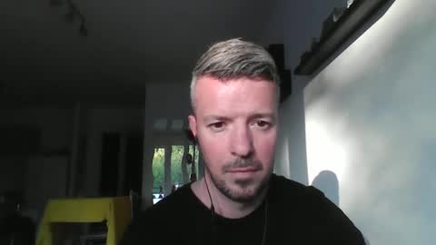 minka28 online show from April 2026 05:26:02 PM