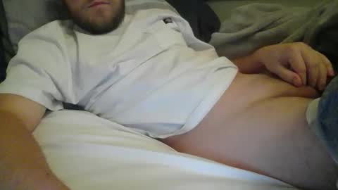 Snapshot of minnesotaguy2525 chatting on December 2024 02:41:02 AM Minnesota Guy online show from December 2024 02:41:02 AM