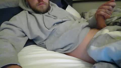 Snapshot of minnesotaguy2525 chatting on December 2024 10:28:01 PM Minnesota Guy online show from December 2024 10:28:01 PM