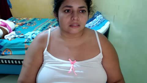 Snapshot of minnie_bbw69 chatting on September 2025 04:25:02 AM Andrea online show from September 2025 04:25:02 AM