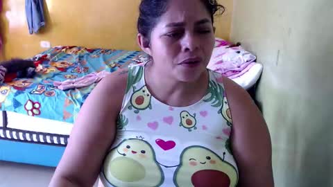 Andrea online show from December 2025 02:45:02 PM