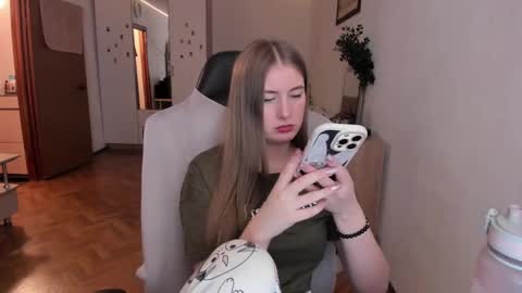 Lisa online show from February 2025 11:32:02 AM