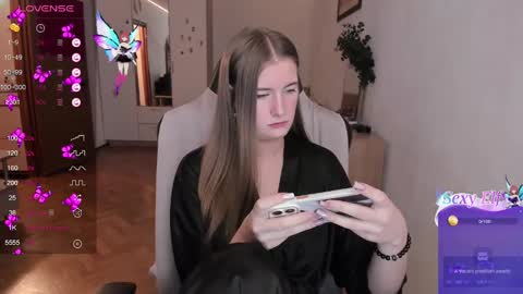 Lisa online show from February 2025 01:51:02 PM