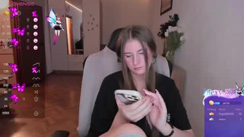 Lisa online show from March 2025 05:18:02 PM