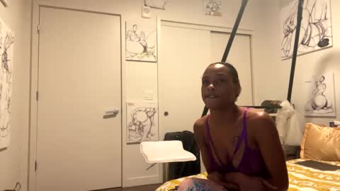 minniehunney online show from January 2025 10:36:02 AM