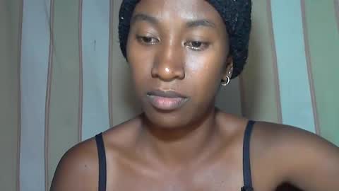 minouch211907 online show from January 2025 05:10:02 PM