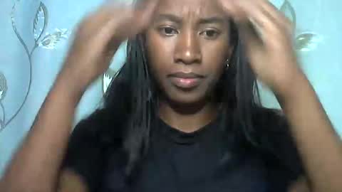 minouch211907 online show from April 2026 04:01:01 PM