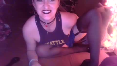 Snapshot of minxtress_macabre chatting on February 2025 02:52:01 AM minxtress_macabre online show from February 2025 02:52:01 AM