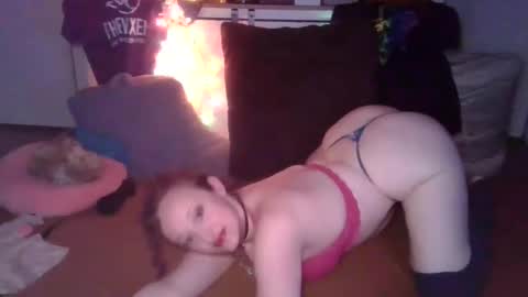 Snapshot of minxtress_macabre chatting on March 2025 02:06:02 AM minxtress_macabre online show from March 2025 02:06:02 AM