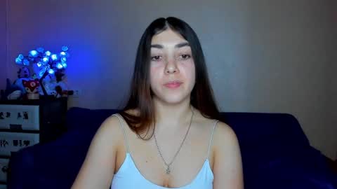 Snapshot of mira_bloempje chatting on March 2025 06:39:02 PM Mira online show from March 2025 06:39:02 PM
