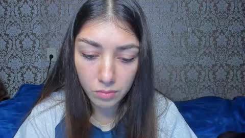 Snapshot of mira_bloempje chatting on September 2025 09:38:02 PM Mira online show from September 2025 09:38:02 PM
