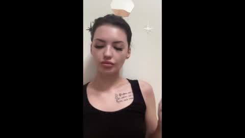 Snapshot of mira_bloempje chatting on July 2026 09:36:01 PM Mira online show from July 2026 09:36:01 PM
