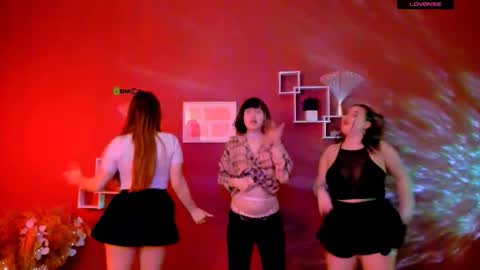 Snapshot of mira_cool_ chatting on March 2026 08:59:01 PM Darling Mira online show from March 2026 08:59:01 PM