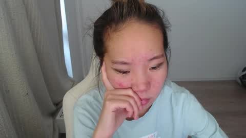 mira_g online show from October 2025 12:47:02 PM