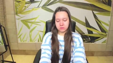 Snapshot of mira_karter chatting on December 2024 01:35:01 AM Mira online show from December 2024 01:35:01 AM