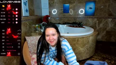 Snapshot of mira_karter chatting on December 2024 08:08:02 AM Mira online show from December 2024 08:08:02 AM