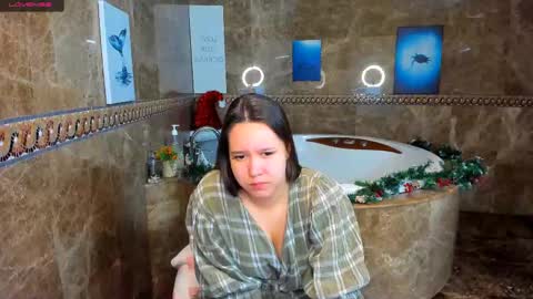 Snapshot of mira_karter chatting on January 2025 01:42:02 AM Mira online show from January 2025 01:42:02 AM