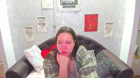Snapshot of mira_karter chatting on January 2025 02:00:02 AM Mira online show from January 2025 02:00:02 AM