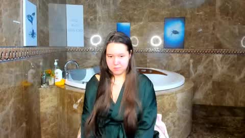 Snapshot of mira_karter chatting on February 2025 01:52:02 AM Mira online show from February 2025 01:52:02 AM