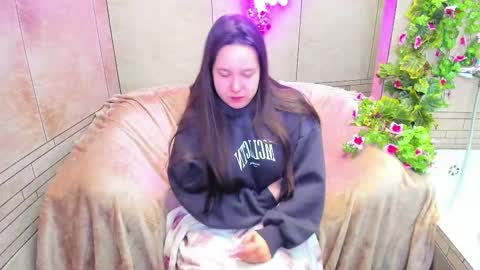 Snapshot of mira_karter chatting on February 2025 02:28:01 AM Mira online show from February 2025 02:28:01 AM
