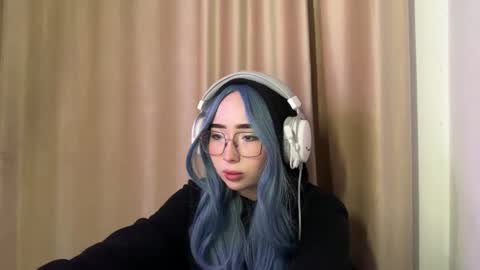 mira_light_ online show from September 2025 02:09:02 PM