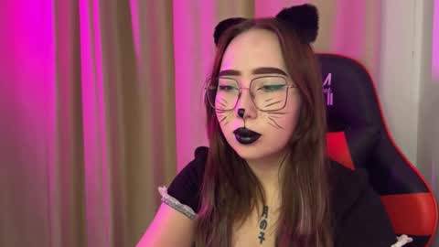 mira_light_ online show from October 2025 03:13:01 PM