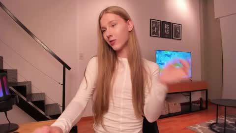 Snapshot of mira_lite chatting on April 2026 02:31:01 AM Mira online show from April 2026 02:31:01 AM