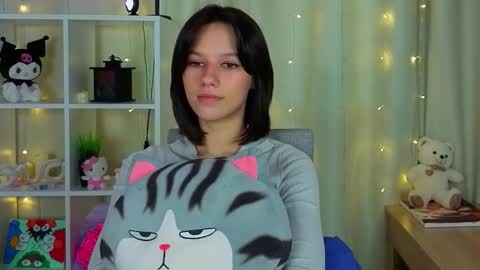 Snapshot of mira_mar chatting on September 2025 05:51:01 AM Mary online show from September 2025 05:51:01 AM