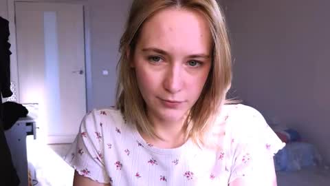 Mira online show from September 2025 12:43:02 PM