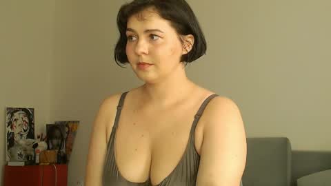Meera online show from June 2026 07:45:02 AM
