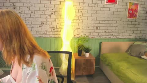 Aki online show from April 2026 10:37:02 AM