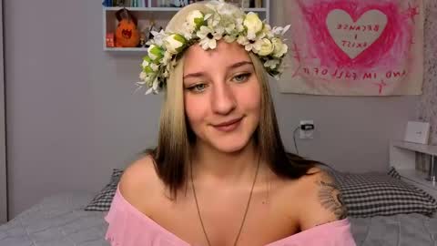 Cassie online show from May 2026 04:25:01 PM