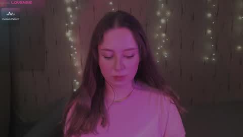 Kira online show from February 2025 10:19:02 PM