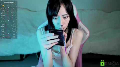 Snapshot of miranaliebert chatting on October 2025 08:10:01 PM Mirana online show from October 2025 08:10:01 PM