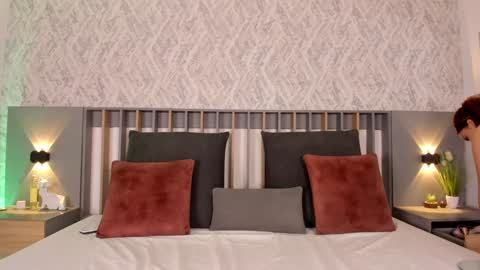 Miranda online show from December 2024 03:05:02 AM