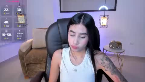 Snapshot of miranda_crawfor chatting on August 2026 07:35:01 PM miranda_crawfor online show from August 2026 07:35:01 PM