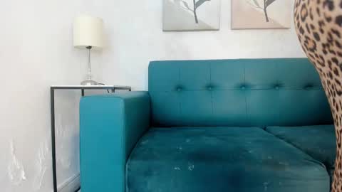 Miranda online show from November 2025 12:04:01 PM