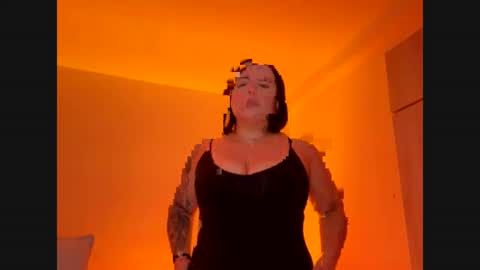 Snapshot of mirandaredd chatting on June 2026 06:44:01 AM Miranda online show from June 2026 06:44:01 AM
