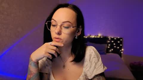 Snapshot of miraskyy chatting on June 2026 06:35:01 PM MiraSkyy online show from June 2026 06:35:01 PM