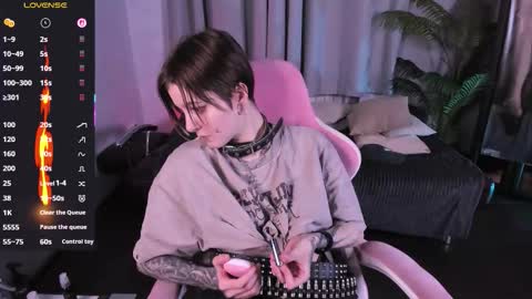 MiraVelle online show from October 2025 09:24:01 PM