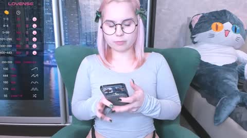 Kira online show from January 2025 04:21:01 AM