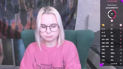 Kira online show from February 2025 05:32:02 PM