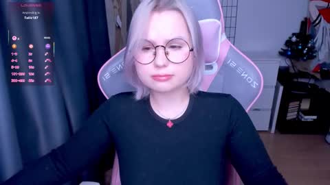 Kira online show from February 2026 06:20:01 PM