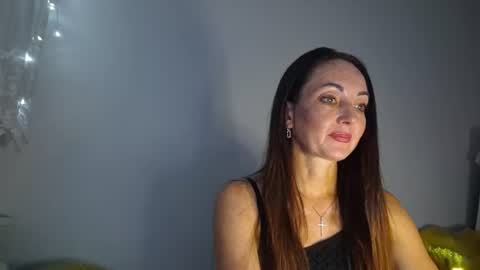 Christina online show from June 2026 11:21:02 PM